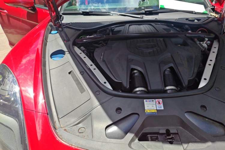Used Porsche Panamera 2022 Panamera Executive Long Wheelbase 2.9T Engine Bay Right