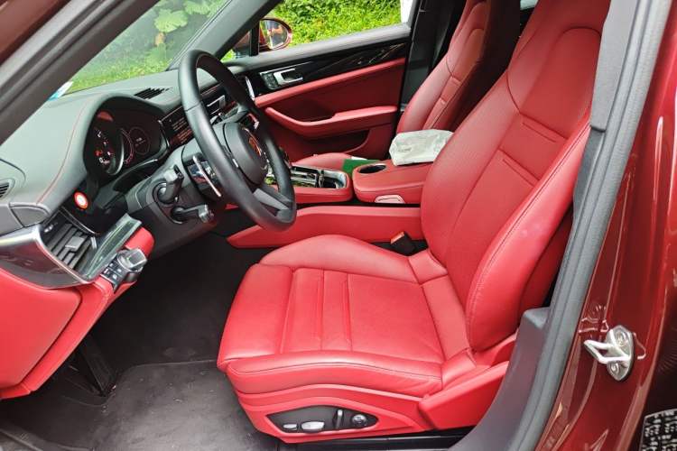 Used Porsche Panamera 2022 Panamera 2.9T Left Front Seat