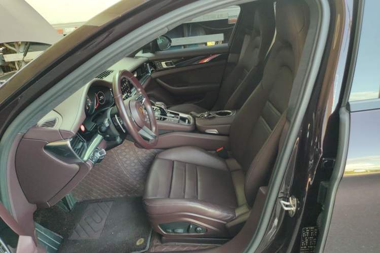 Used Porsche Panamera 2022 Panamera 4 Executive Long Wheelbase 2.9T Left Front Seat