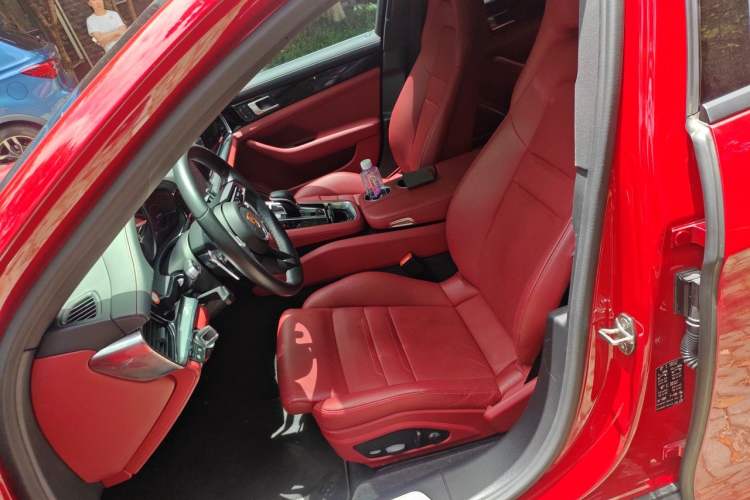 Used Porsche Panamera 2022 Panamera Executive Long Wheelbase 2.9T Left Front Seat