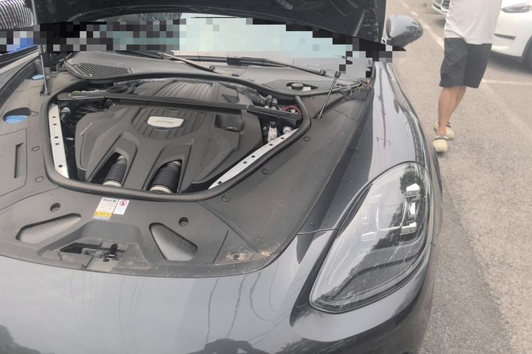 Used Porsche Panamera  Engine Bay Left