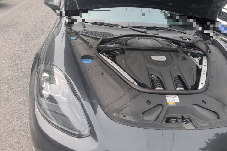 Used Porsche Panamera  Engine Bay Right