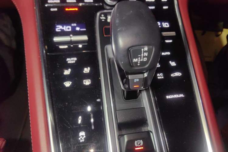 Used Porsche Panamera 2022 Panamera 4 E-Hybrid Platinum Edition 2.9T Gear Lever