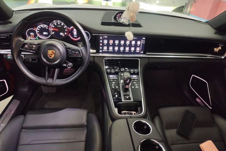 Used Porsche Panamera 2022 Panamera 4 Executive Long Wheelbase 2.9T Center Console
