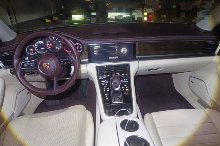 Used Porsche Panamera 2022 Panamera 2.9T Center Console