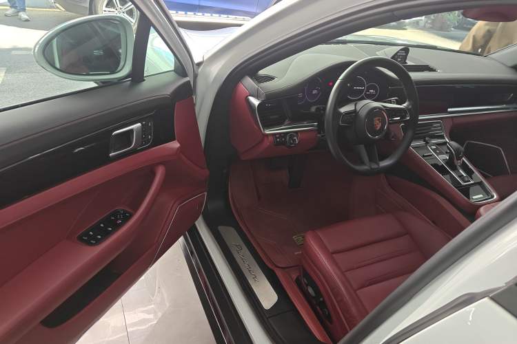 Used Porsche Panamera 2022 Panamera Executive Long Wheelbase 2.9T Driver Seat