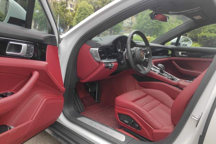 Used Porsche Panamera 2022 Panamera 4 E-Hybrid Platinum Edition 2.9T Driver Seat