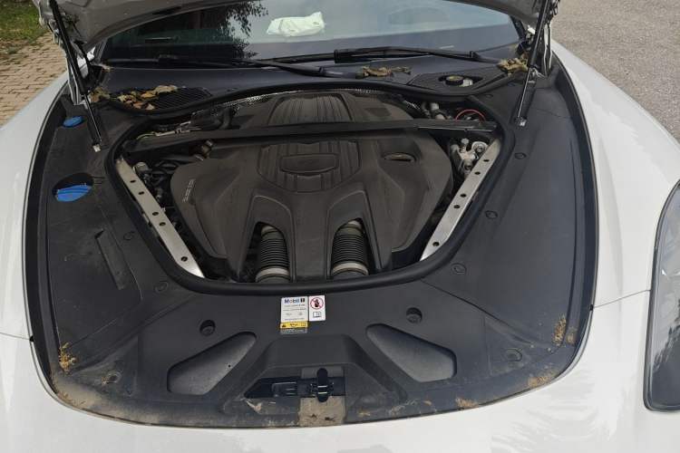 Used Porsche Panamera 2022 Panamera 4 E-Hybrid Platinum Edition 2.9T Engine Bay