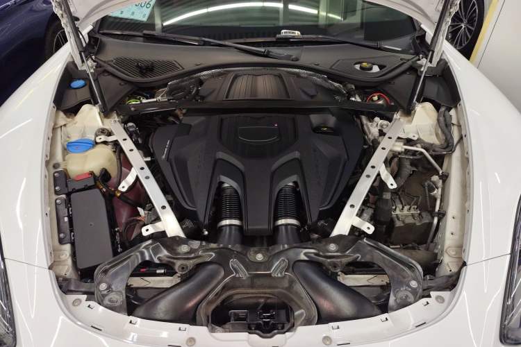 Used Porsche Panamera 2022 Panamera 2.9T Engine Bay