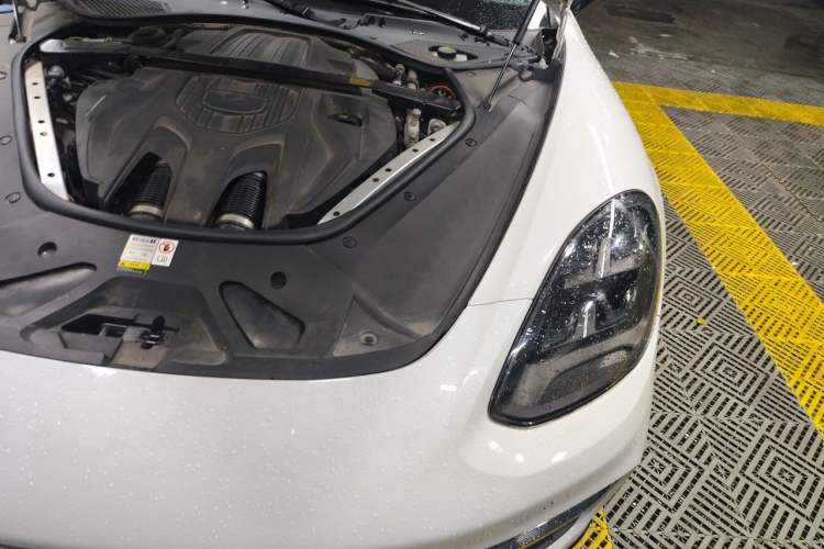 Used Porsche Panamera 2022 Panamera 2.9T Platinum Edition Engine Bay Left