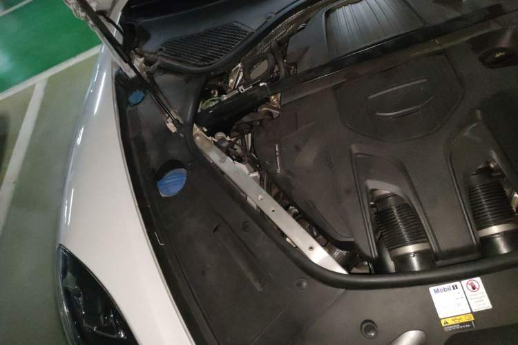 Used Porsche Panamera 2022 Panamera 2.9T Engine Bay Right