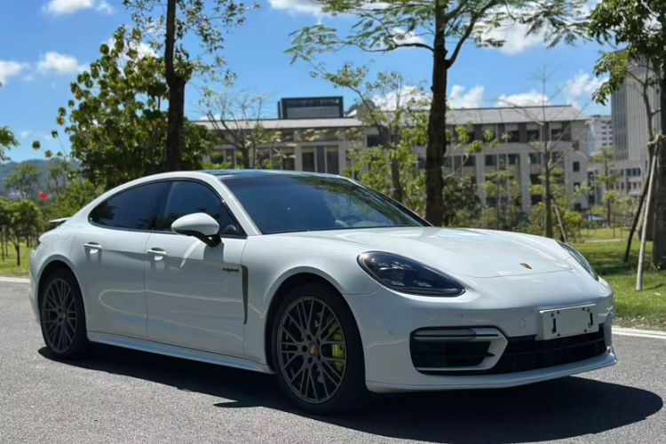Used Porsche Panamera 2022 Panamera 4 E-Hybrid Platinum Edition 2.9T Exterior 2