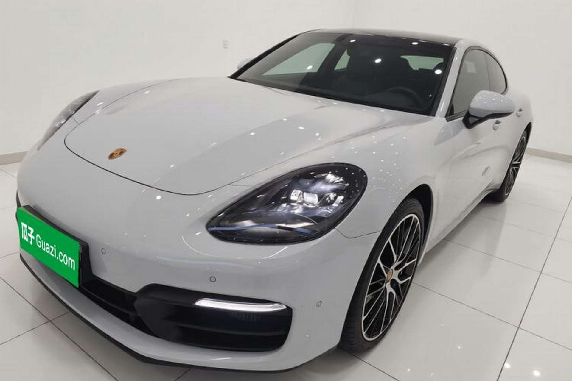 Used Porsche Panamera 2022 Panamera 2.9T Front Left 45 Deg