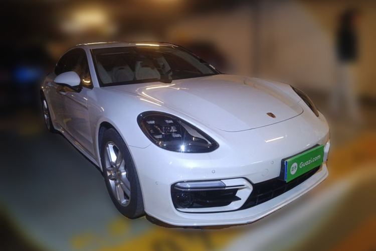 Used Porsche Panamera 2022 Panamera 2.9T Front Right 45 Deg