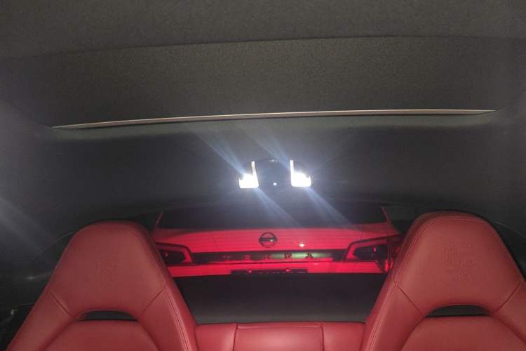 Used Porsche Panamera 2022 Panamera 4 E-Hybrid Platinum Edition 2.9T Headliner