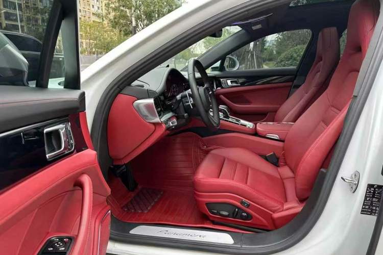 Used Porsche Panamera 2022 Panamera 2.9T Interior 1