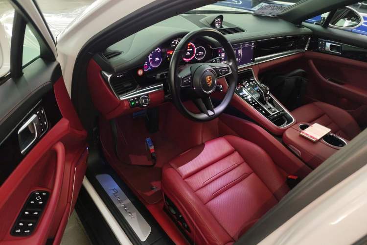 Used Porsche Panamera 2022 Panamera 2.9T Interior 3