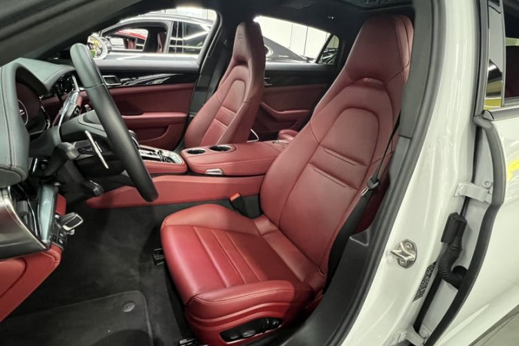 Used Porsche Panamera 2022 Panamera 4 Executive Long Wheelbase 2.9T Left Front Seat