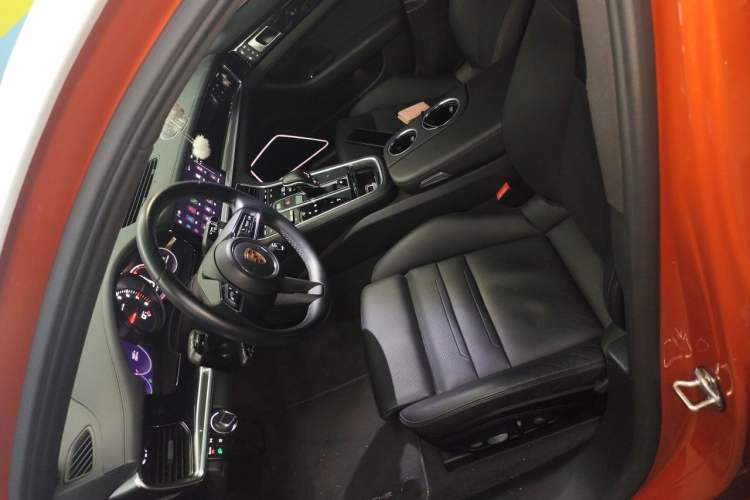Used Porsche Panamera 2022 Panamera 4 Executive Long Wheelbase 2.9T Left Front Seat
