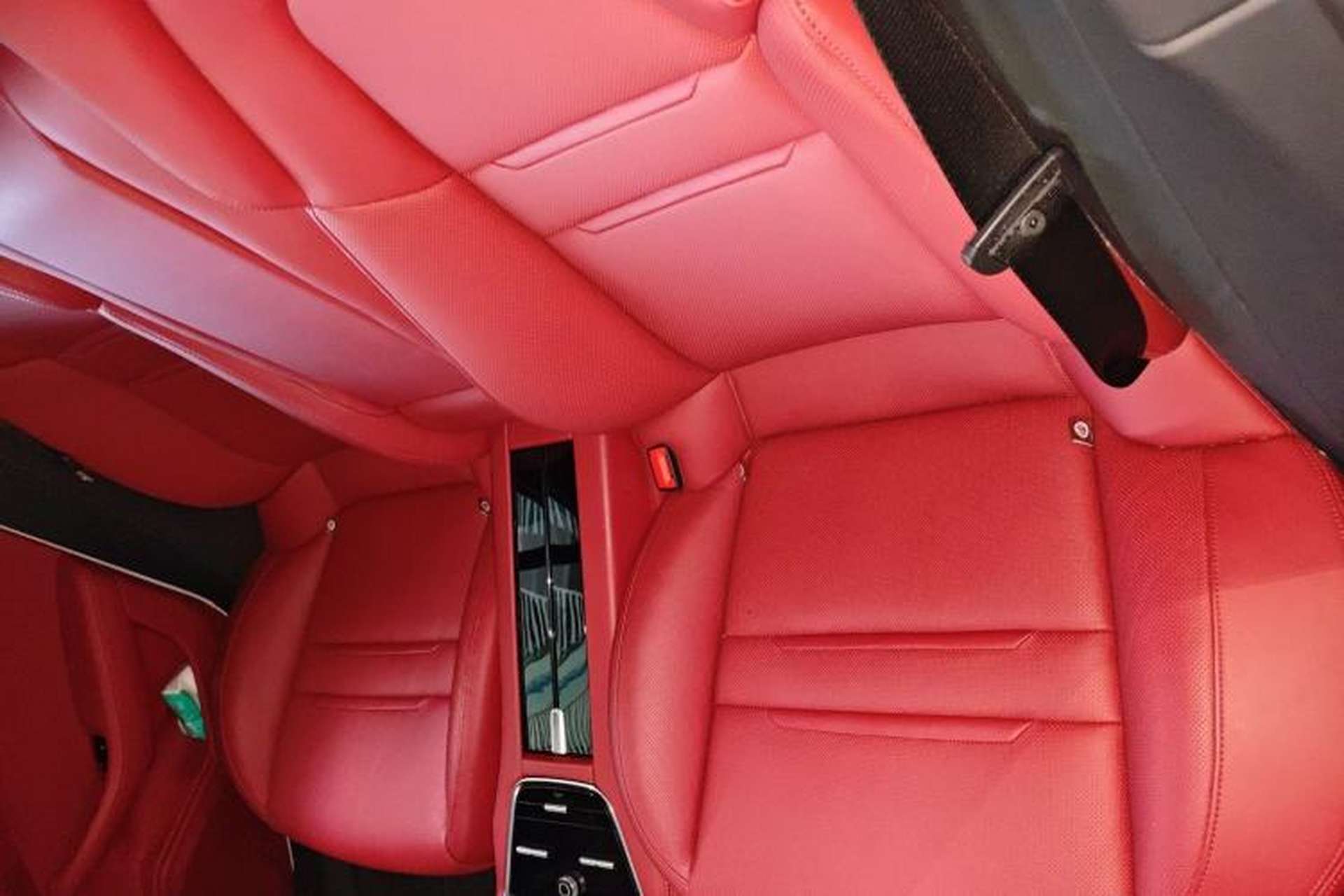 Used Porsche Panamera 2022 Panamera 2.9T Left Rear Seat