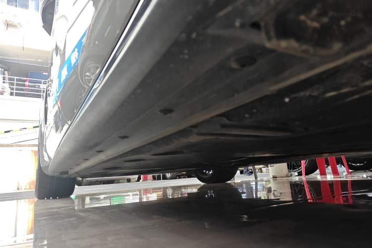 Used Porsche Panamera 2022 Panamera Executive Long Wheelbase 2.9T Left Side Sill
