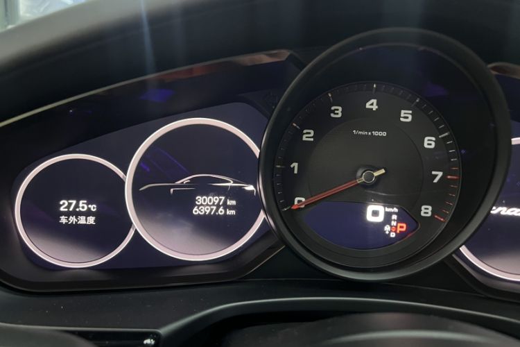 Used Porsche Panamera 2022 Panamera 4 Executive Long Wheelbase 2.9T Odometer Close Up