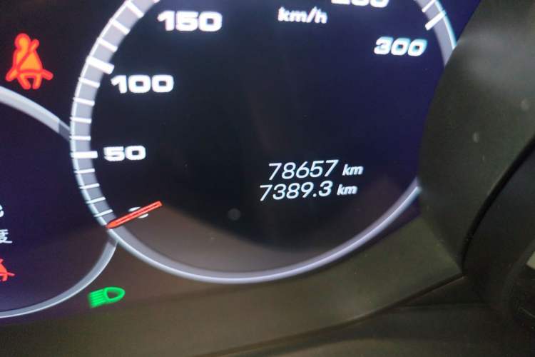 Used Porsche Panamera 2022 Panamera 4 Executive Long Wheelbase 2.9T Odometer Close Up