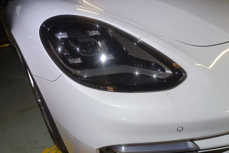 Used Porsche Panamera 2022 Panamera 2.9T Right Front Headlight