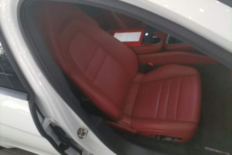 Used Porsche Panamera 2022 Panamera 2.9T Right Front Seat
