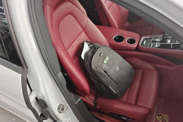 Used Porsche Panamera 2022 Panamera Executive Long Wheelbase 2.9T Right Front Seat