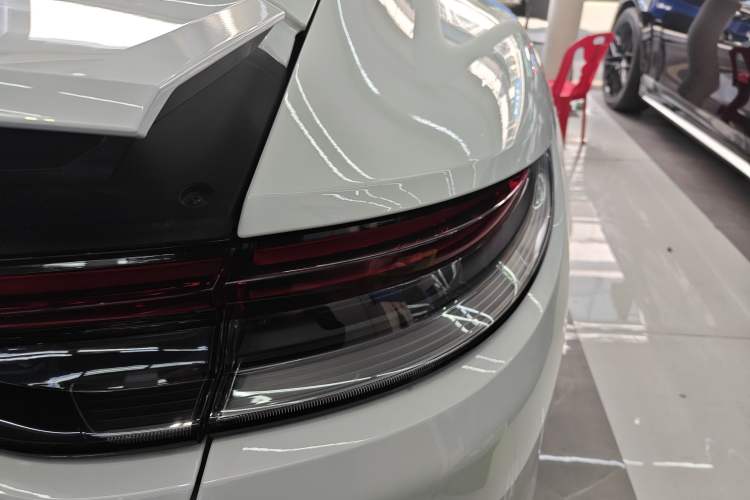 Used Porsche Panamera 2022 Panamera Executive Long Wheelbase 2.9T Right Rear Taillight