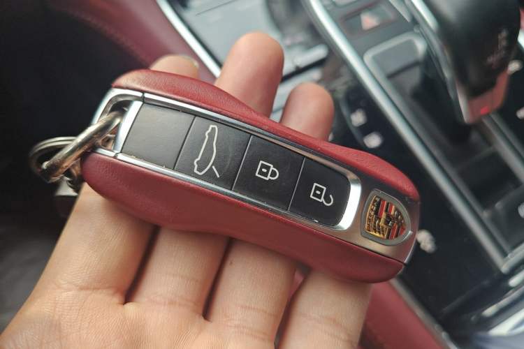 Used Porsche Panamera 2022 Panamera 4 E-Hybrid Platinum Edition 2.9T Vehicle Key