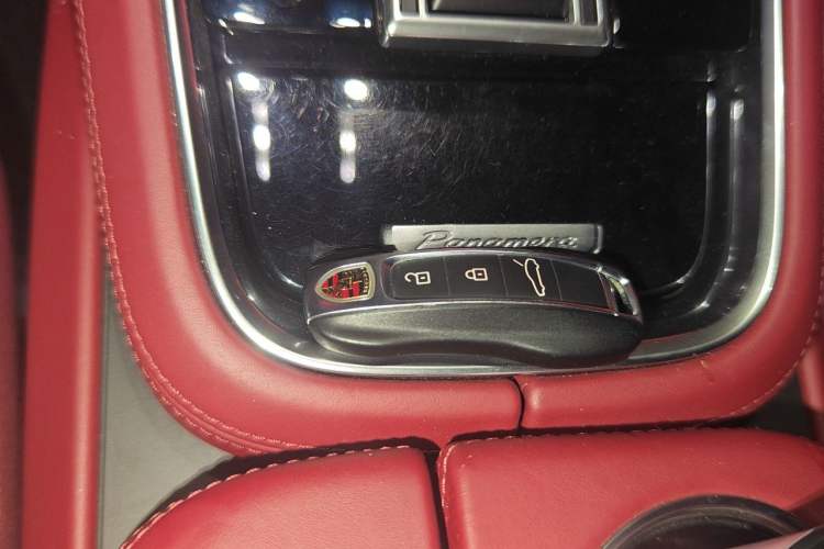 Used Porsche Panamera 2022 Panamera 4 E-Hybrid Platinum Edition 2.9T Vehicle Key