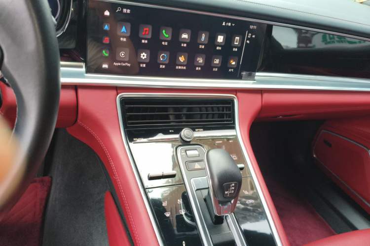 Used Porsche Panamera 2023-Year Restyled Panamera Executive Extended Platinum Edition 2.9T Audio And AC Panel