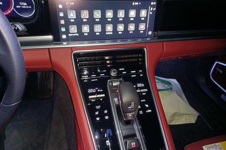 Used Porsche Panamera 2023 Panamera 4 Sport Turismo 2.9T Audio And AC Panel
