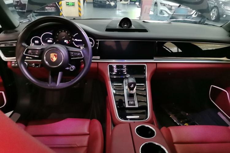 Used Porsche Panamera 2023 Panamera 2.9T Center Console