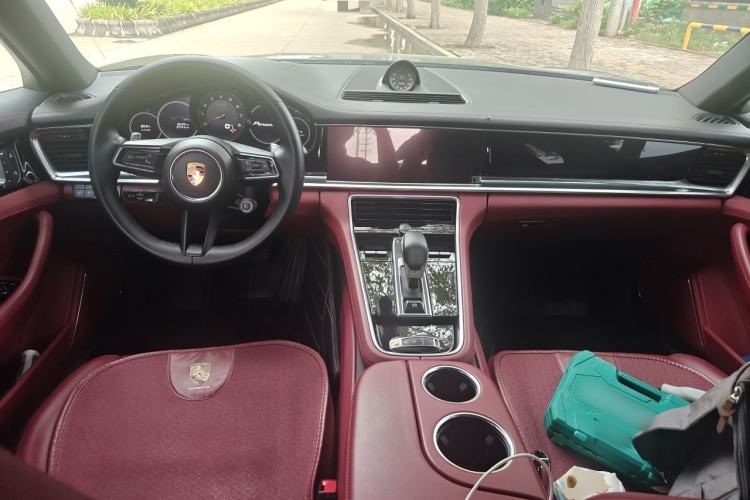 Used Porsche Panamera 2023 Panamera 2.9T Center Console