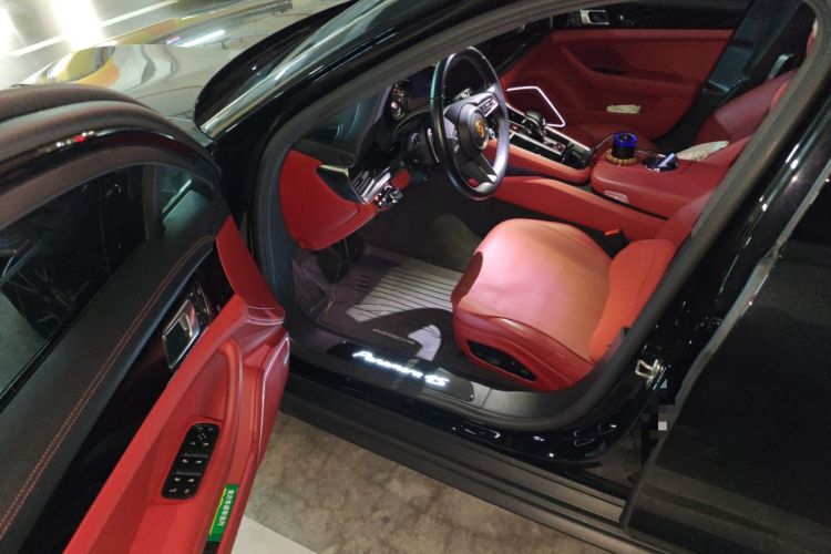 Used Porsche Panamera 2023-Year Restyled Panamera 4 E-Hybrid Platinum Edition 2.9T Driver Seat