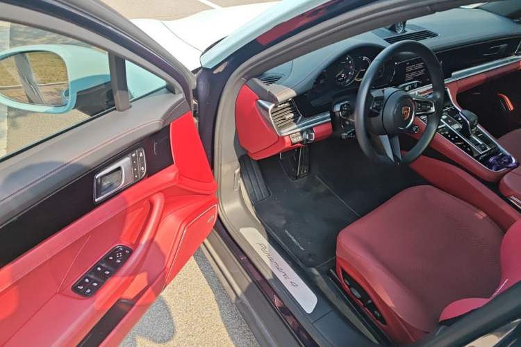 Used Porsche Panamera 2023 Panamera 4 E-Hybrid 2.9T Driver Seat