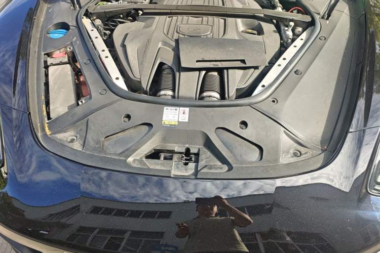 Used Porsche Panamera 2023 Panamera 2.9T Engine Bay