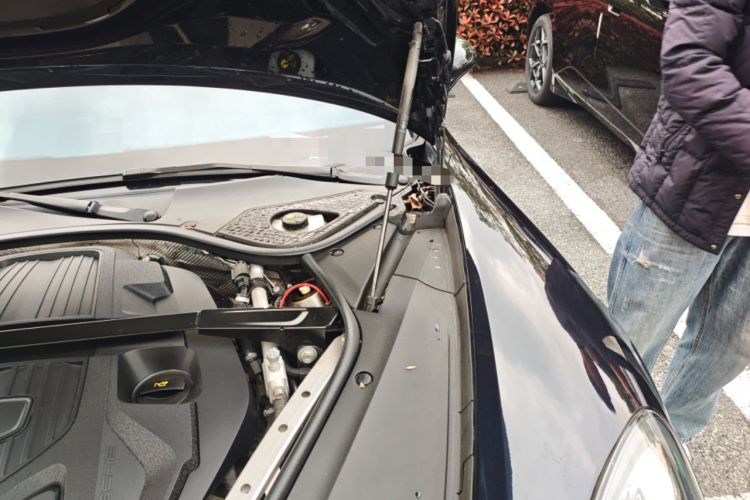 Used Porsche Panamera 2023 Facelifted Panamera 2.9T Platinum Edition Engine Bay Left