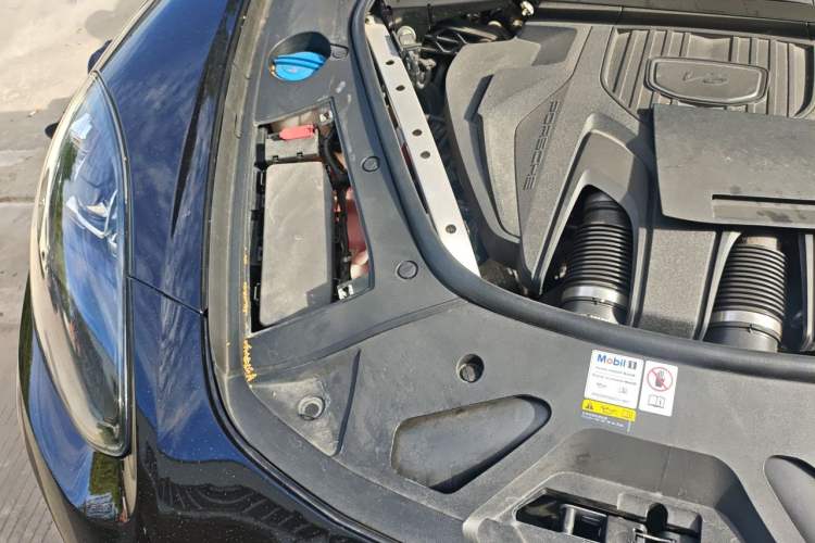 Used Porsche Panamera 2023 Panamera 2.9T Engine Bay Right