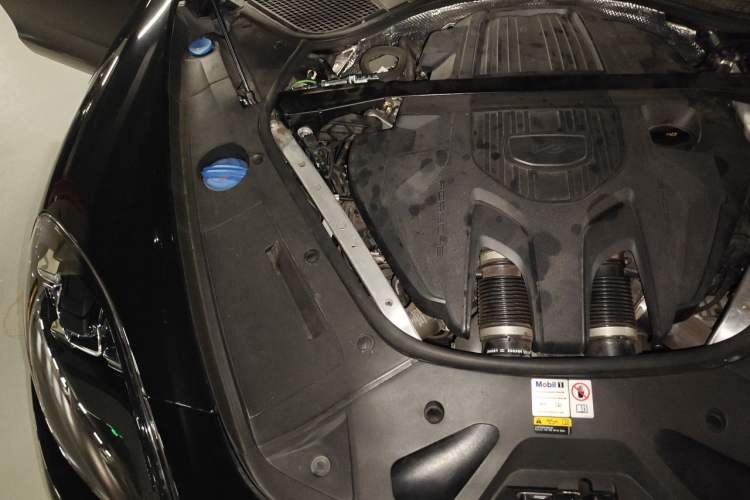 Used Porsche Panamera 2023 Panamera Executive Long Wheelbase 2.9T Engine Bay Right
