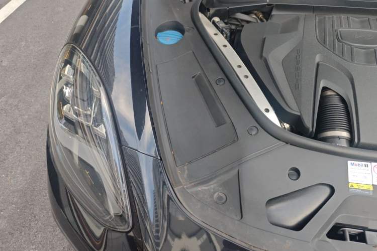 Used Porsche Panamera 2023 Panamera 4 Sport Turismo 2.9T Engine Bay Right