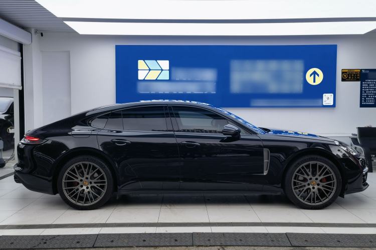 Used Porsche Panamera 2023 Facelifted Panamera 2.9T Platinum Edition Exterior 3