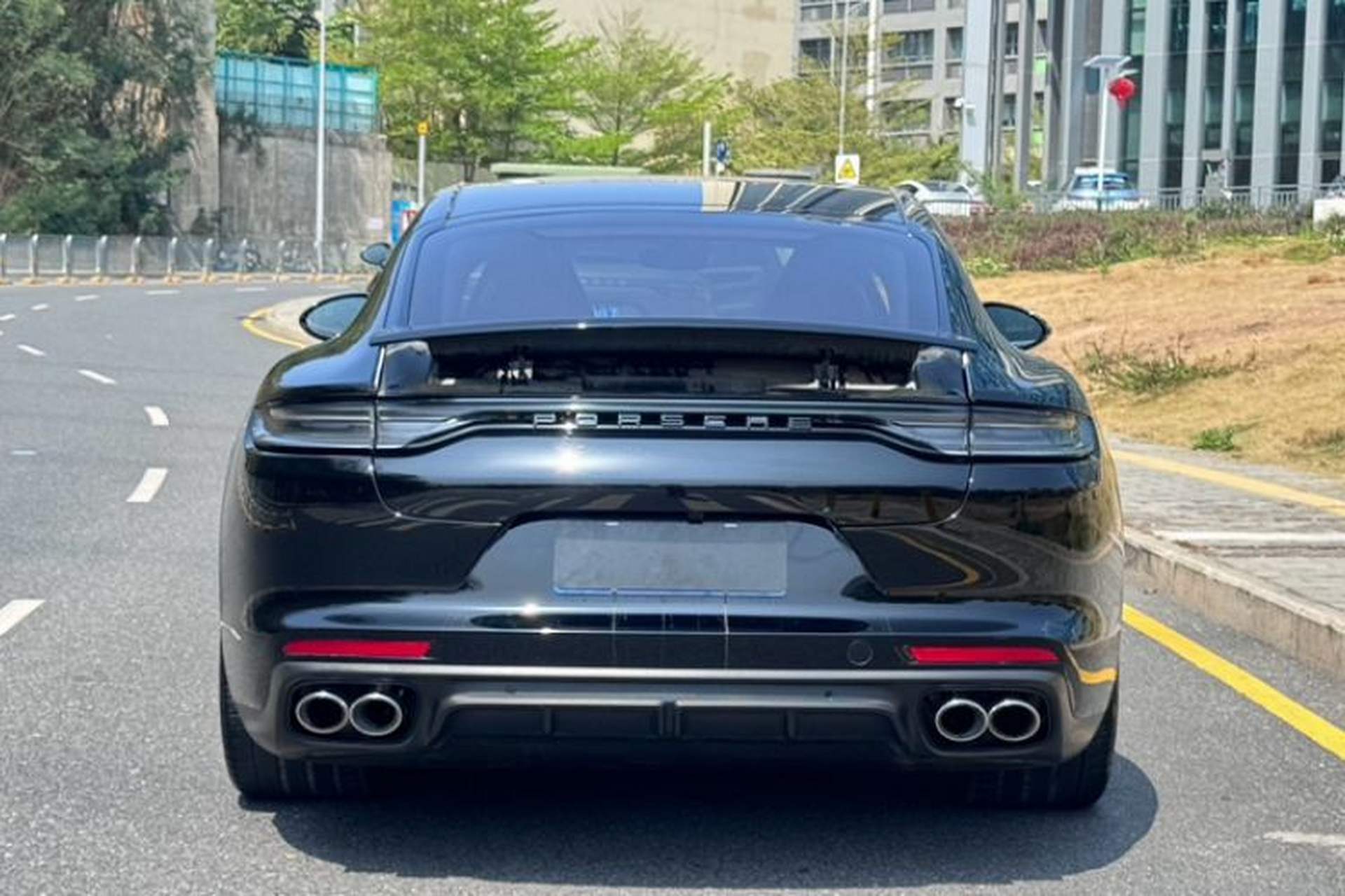 Used Porsche Panamera 2023 Facelifted Panamera 2.9T Platinum Edition Exterior 5