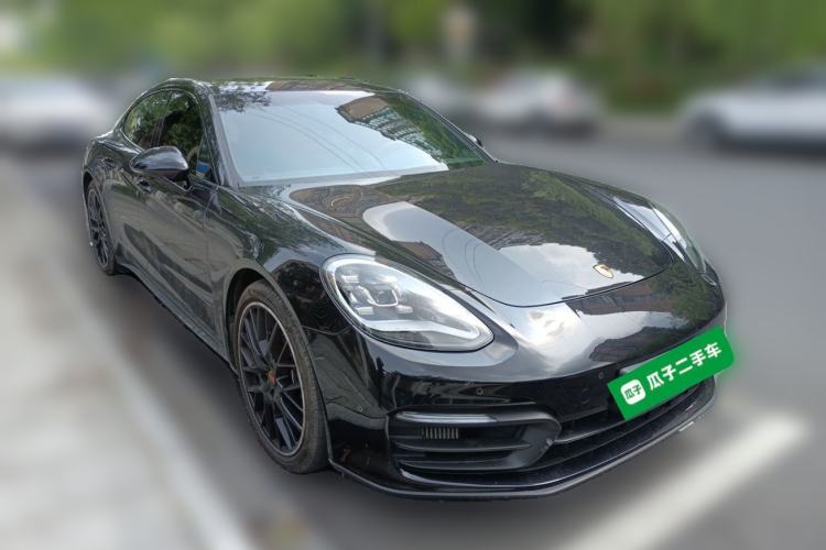 Used Porsche Panamera 2023 Facelifted Panamera 2.9T Platinum Edition Front Right 45 Deg