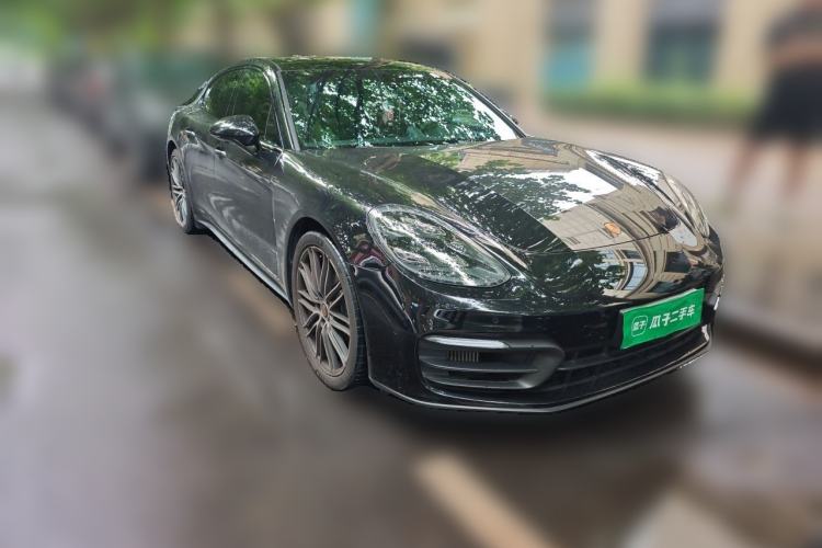 Used Porsche Panamera 2023 Facelifted Panamera 2.9T Platinum Edition Front Right 45 Deg