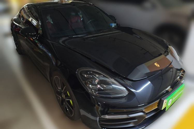 Used Porsche Panamera 2023-Year Restyled Panamera 4 E-Hybrid Platinum Edition 2.9T Front Right 45 Deg