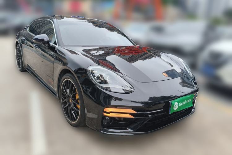Used Porsche Panamera 2023-Year Restyled Panamera Executive Extended Platinum Edition 2.9T Front Right 45 Deg